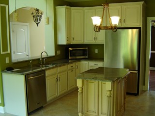 2225Jamaica-kitchen 2.jpg